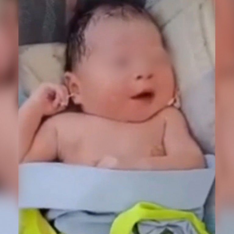 Qatar Airways, Infant Discovered Dead,  Qatar Aviation, Flight QR908, Sydney, Australian government,  Women Strip-Looked By Qatar Airways