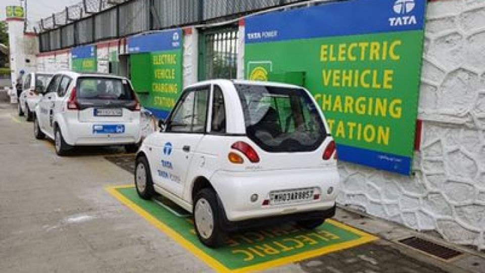 Mahindra Electric, World EV Day, Mahindra Electric Mobility, Electric Vehicles