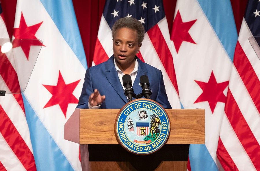 Chicago: Authorities To Fence Montrose Beach As Residents Gather., Chicago, Montrose Beach, COVID-19,  Department of Public Health, Dr Ngozi Ezike, Illinois Gov. JB Pritzker, Chicago Tribune, The Chicago Park District, fencing at Montrose Beach