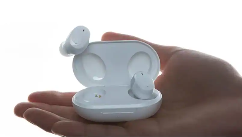 Oppo, earbud, ENCO W11, flipkart, ip55