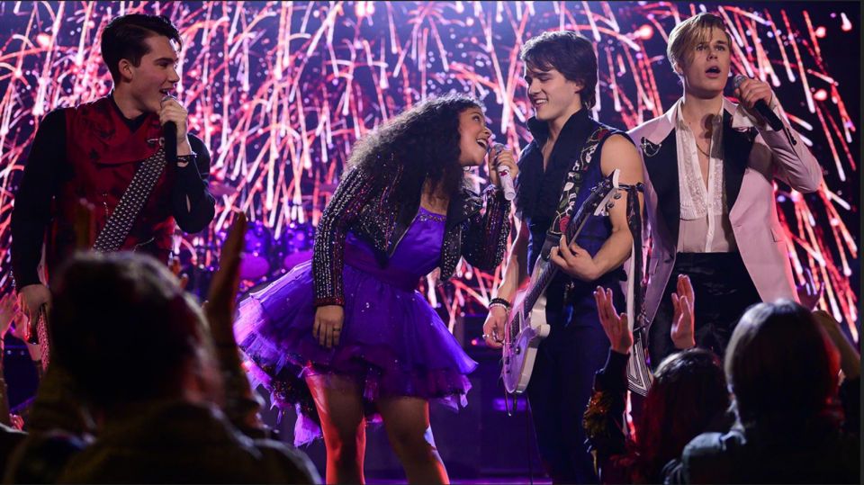 adolescent TV crowd,  Gen-X guardians,  High School Musical heads,  Julie And The Phantoms,  Netflix