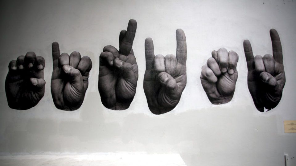 Wearable YSSA , high-tech clock, science, deaf, UCLA , wearable device , sign language