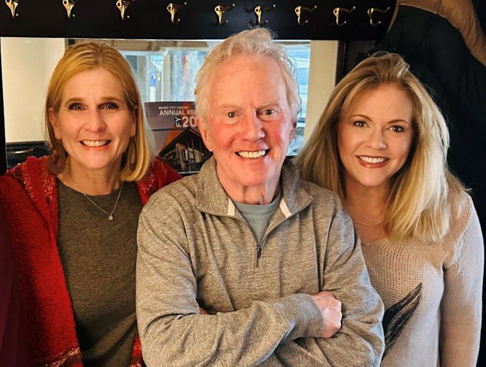 Joe Elmore: A Journey Through Broadcasting, Joe Elmore, Joe, Elmore, Joe : A Journey Through Broadcasting , Elmore: A Journey Through Broadcasting , A Journey Through Broadcasting Joe Elmore: A Journey Through Broadcasting, Joe Elmore, Joe, Elmore, Joe : A Journey Through Broadcasting , Elmore: A Journey Through Broadcasting , A Journey Through Broadcasting