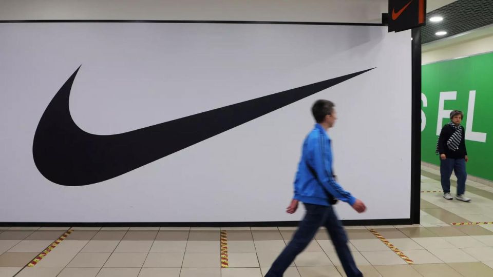 Nike Faces Market Share Challenges as Upstart Brands Gain Ground, Nike Faces,  Market Share , Nike ,  Upstart Brands Gain Ground