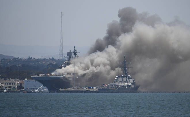 Navy , USS Bonhomme Richard , huge fireplace, USABonhomme Richard (LHD-6), Accidents,  America&rsquo;s precious fleet.