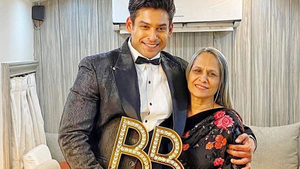 Tv Actor, Siddhart Shukla, Dies Of Heart Attack, shehnazz gill, Bigg Boss 13 winner, Siddhart Shukla in Broken But Beautiful 3, Ashok Shukla