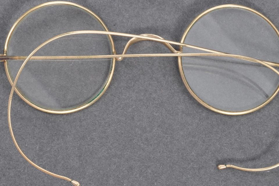Mahatma Gandhi's Gold Plated Glasses, UK , Are To Be Auctioned In East Bristol, Gandhi, East Bristol Auctions, UK, glasses, gold plated glasses, South Africa, Bristol Mahatma Gandhi's Gold Plated Glasses, UK , Are To Be Auctioned In East Bristol, Gandhi, East Bristol Auctions, UK, glasses, gold plated glasses, South Africa, Bristol
