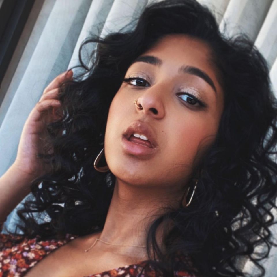 Netflix, Maitreyi Ramakrishnan, never i have ever, upcoming actress, Brown Girl Magazine. , tornoto, shri lanka, canada