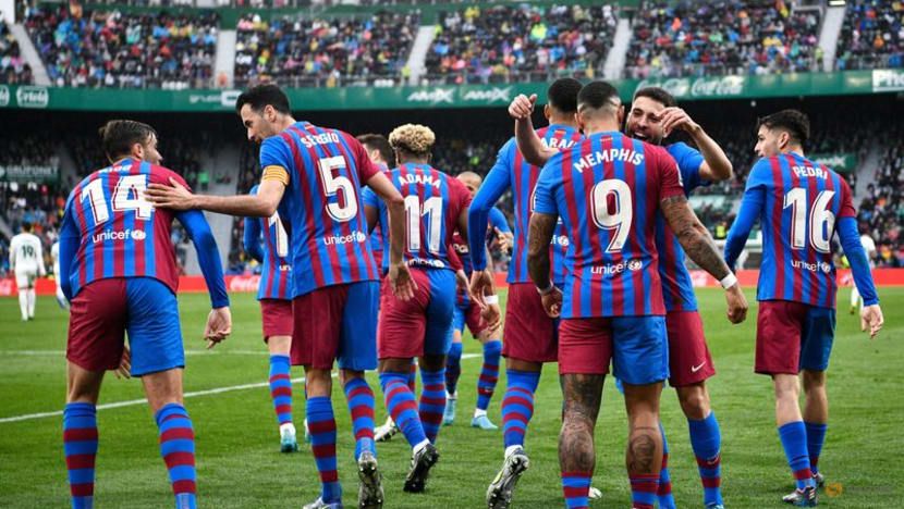 World , Football , Ferran and Depay , Barcelona , Elche , '