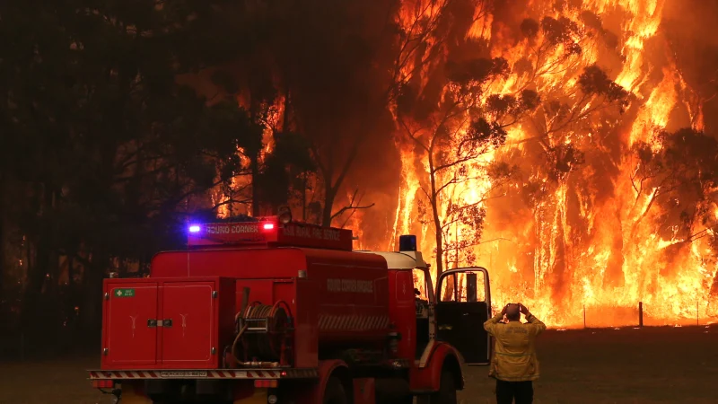 bush fire, lehi, alpine, california, Utah Wildfire Info, Thirty houses had been evacuated, fire, destruction bush fire, lehi, alpine, california, Utah Wildfire Info, Thirty houses had been evacuated, fire, destruction