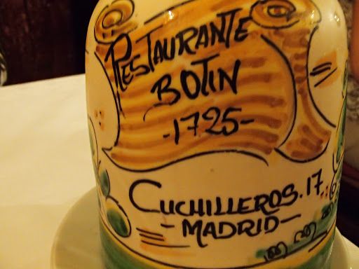 Restaurante Bot&iacute;n,  Guinness World Record,  Madrid,  Spain, coronavirus , established in 1725, Antonio Gonz&aacute;lez