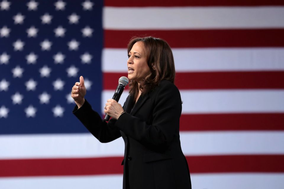 Harris, Chicago and Hawaii, Black legacy, Harris' Dual Identities Challenge America's Race Labels, excessively Black, solid Black ladies., Democratic ticket, Kamala Harris , Jamaican dad, Indian mother Harris, Chicago and Hawaii, Black legacy, Harris' Dual Identities Challenge America's Race Labels, excessively Black, solid Black ladies., Democratic ticket, Kamala Harris , Jamaican dad, Indian mother