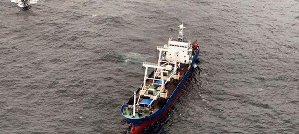 Ecuador On Alert Over Colossal Chinese Fishing Armada Off Galapagos Islands., Colombia, Peru, Chile, Panama Costa Rica, Galapagos Marine Reserve Ecuador On Alert Over Colossal Chinese Fishing Armada Off Galapagos Islands., Colombia, Peru, Chile, Panama Costa Rica, Galapagos Marine Reserve