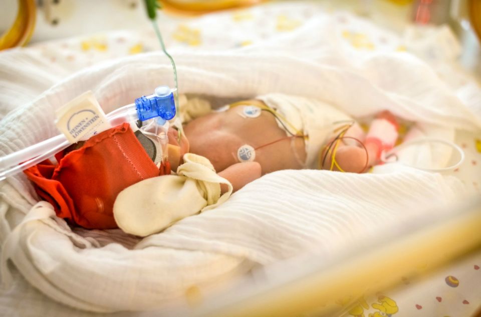 Baby, pregnant girl , discmfort, labor, health Baby, pregnant girl , discmfort, labor, health