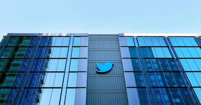 Twitter, YouTube, Facebook, Corona virus , tweets