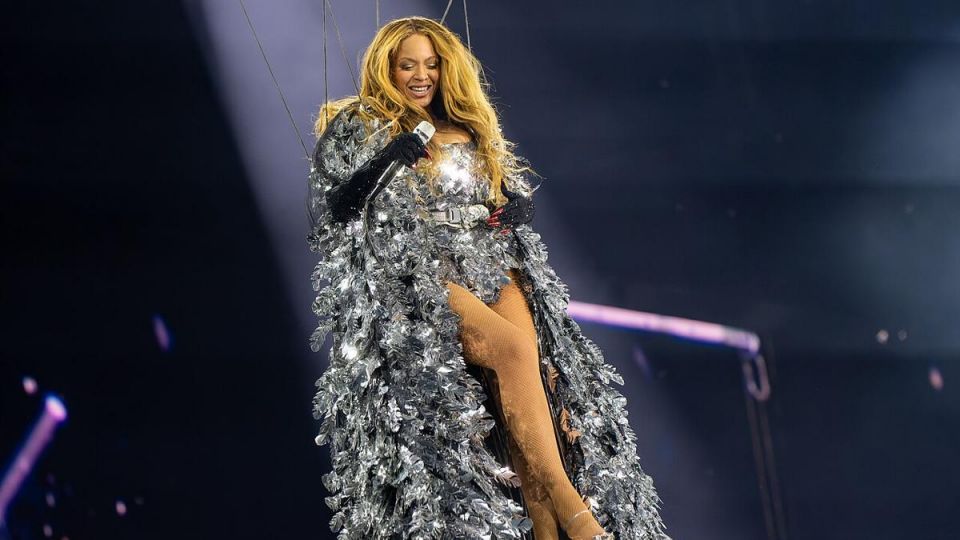 Beyonc&eacute;,  Grammy history,  most awarded artist,  32 Grammy wins,  Renaissance album,  Grammy Awards 2023,  music industry milestone,  Black artists in music,  female artists in music,  Beyonc&eacute; achievements