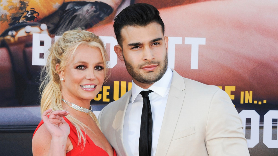 2022 Latest Britney Spears Boyfriend Age Difference britney spears im a slave 4 u glee
