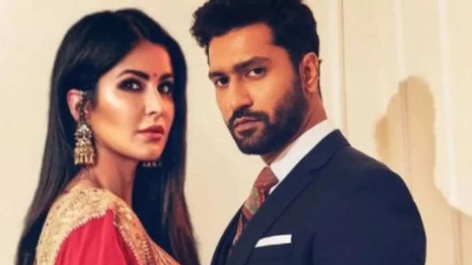 Katrina Kaif ,  Vicky Kaushal, Ranbir Kapoor-Alia Bhatt, Shahid Kapoor - Mira Rajput, Kareena Kapoor and Saif Ali Khan