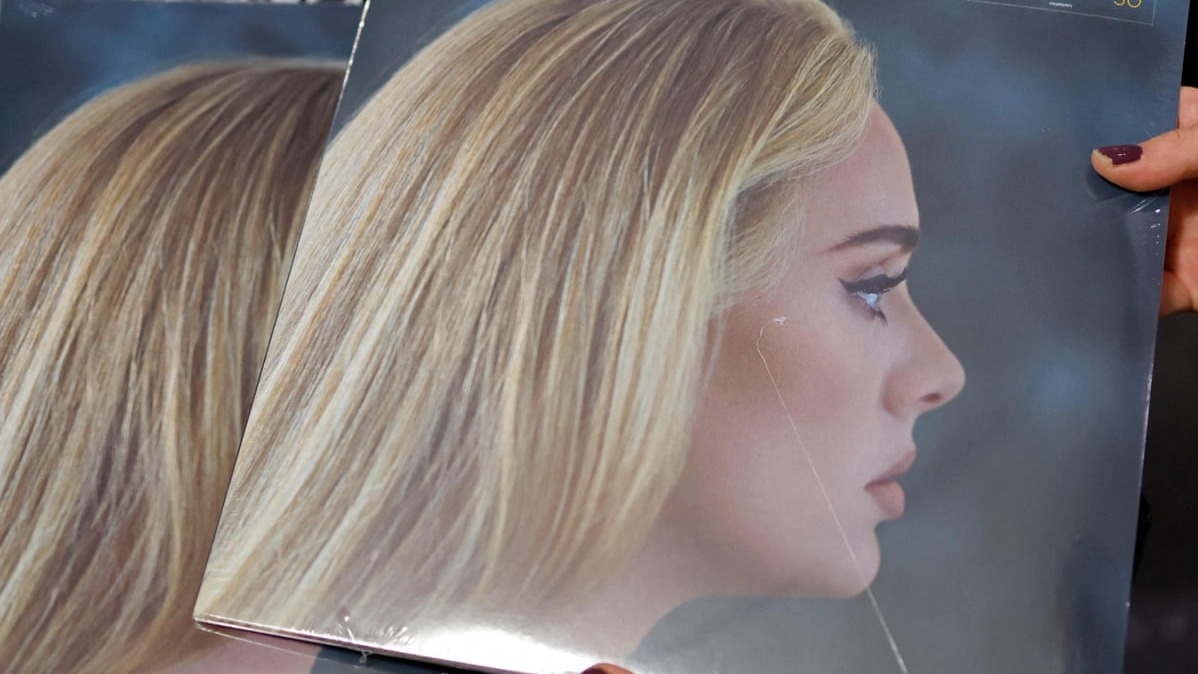 Adeles 30, udio stream in English, BrokenRecord campaign, divorce album, growth
