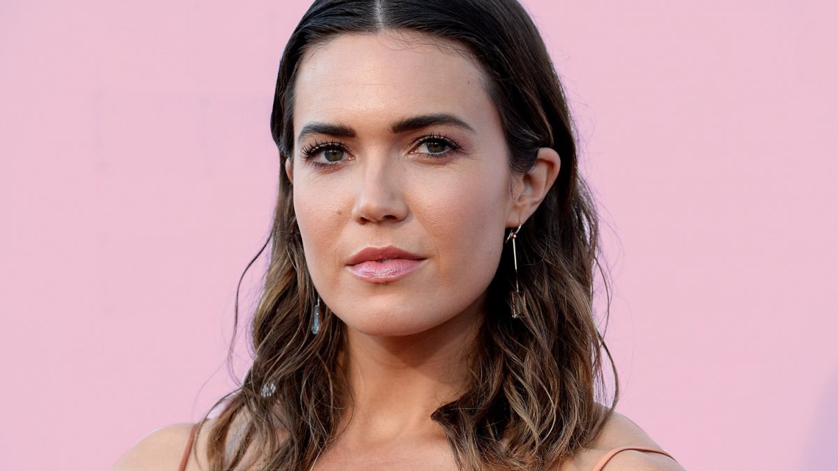 Mandy Moore on the TikTok Celine Dion Challenge as Rebecca Pearson!