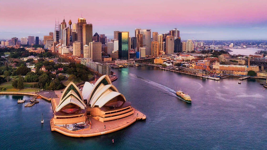 COVID pandemic, world, eruption  , Omicron , Australia