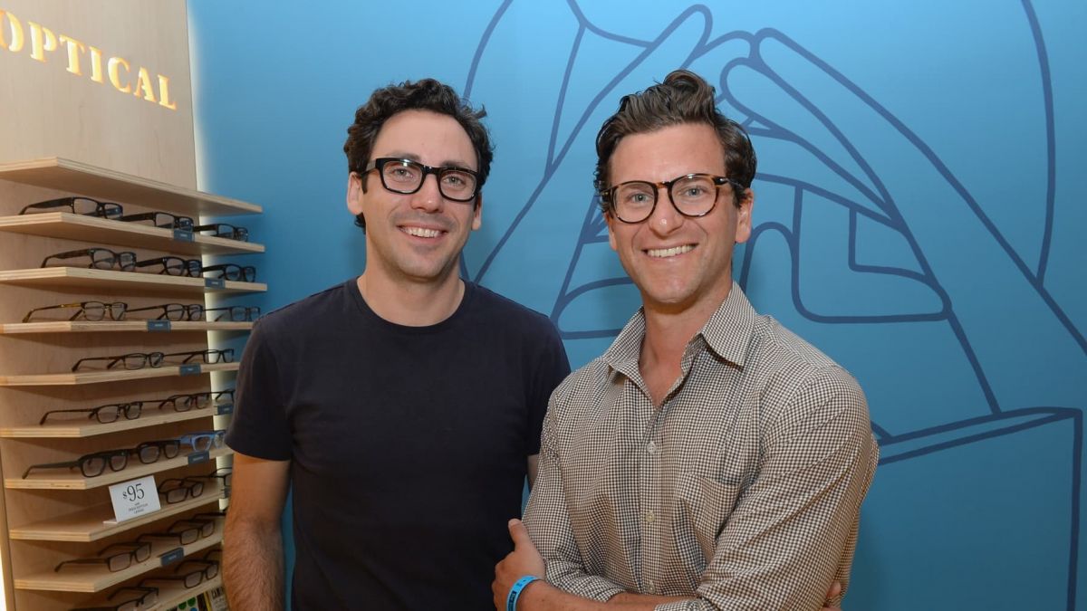 World , Business, Warby Parker , Ray Ban , expansion