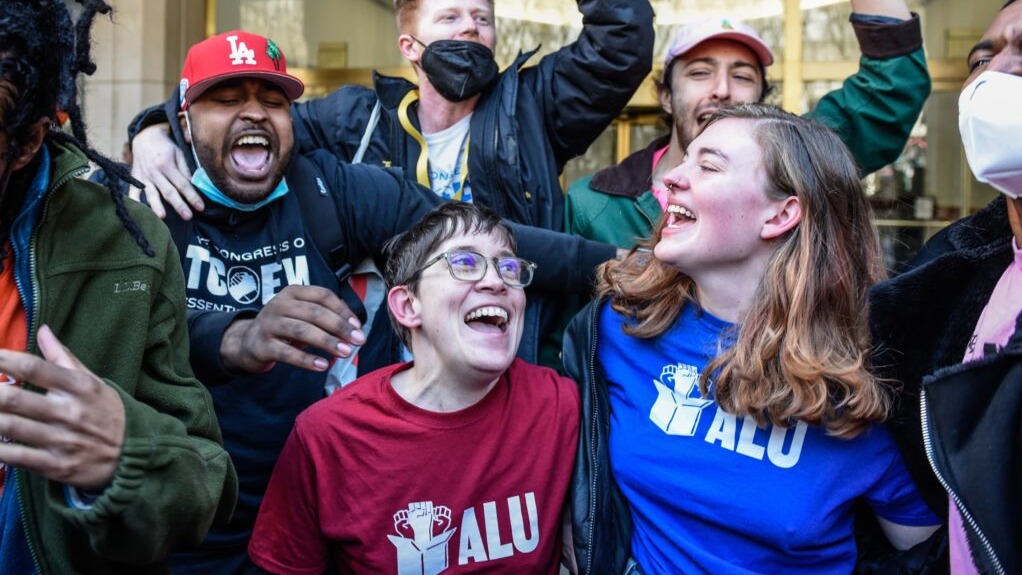 World , Tech , Amazon , Warehouse , union