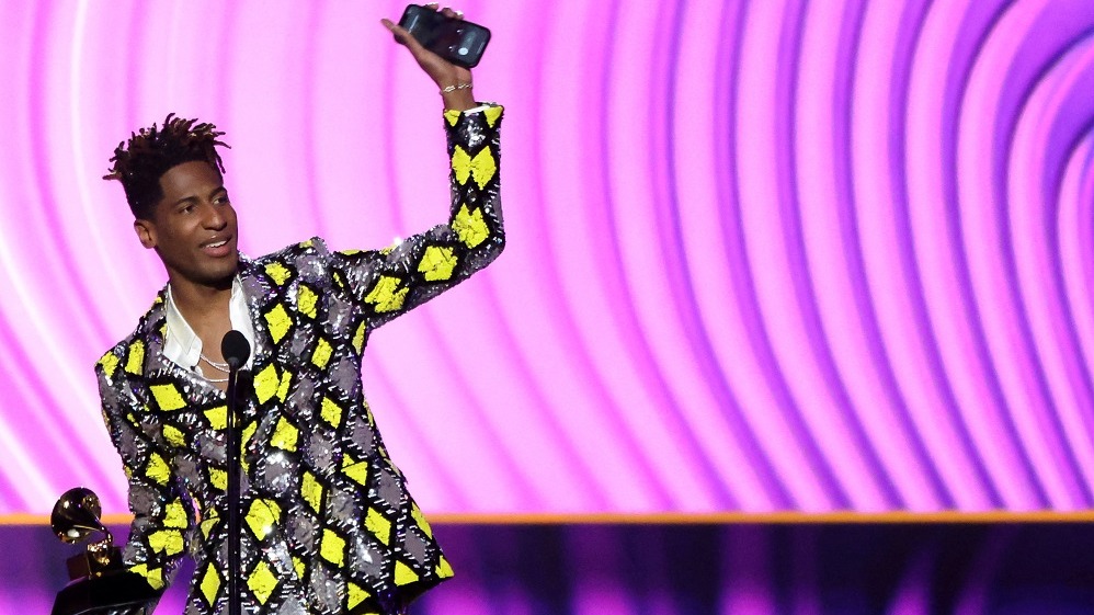 Batiste wins Album Award,  Zelenski ,  Oscars, green T-shirt, MUSIC, World