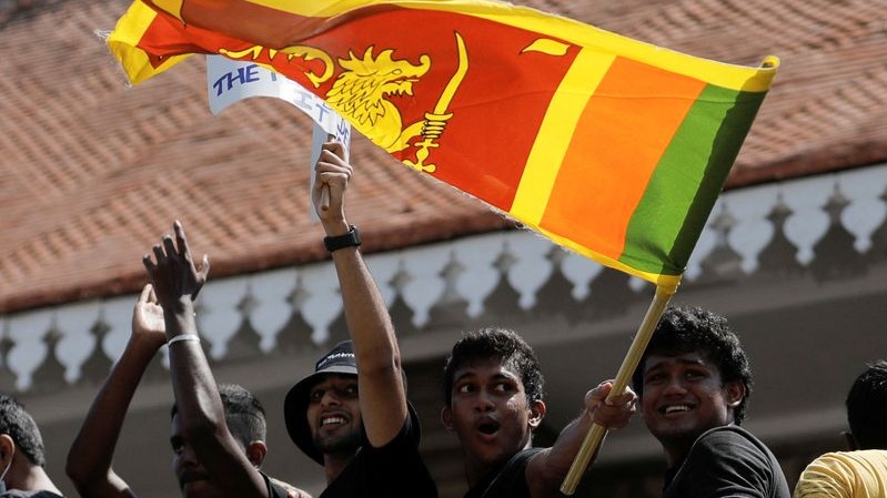 Sri Lanka,  President Gotabaya Rajapaksa,  PM Mahinda Rajapaksa,  Asian Development Bank,  IMF