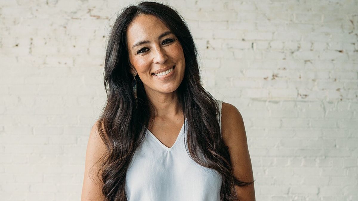 Joanna Gaines, Zac Efron,  Bradley Cooper,  Candice Cameron Boer, Sean Lowe, world