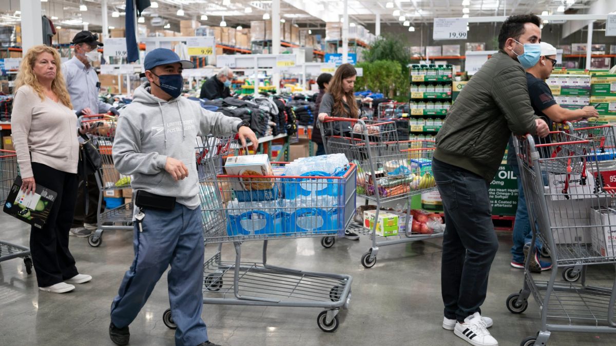 World , Business, Retail sales, rose , 0.5%