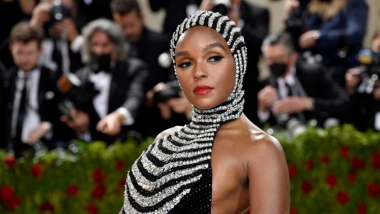 Met Gala,  contrast,  Jordan Roth,  the theater producer,  fits baggy pants, fashion, World