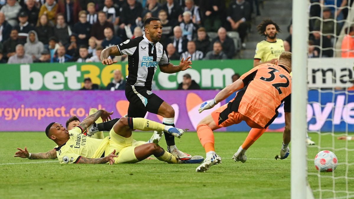 World , Football , Newcastle United , Arsenal , 2-0