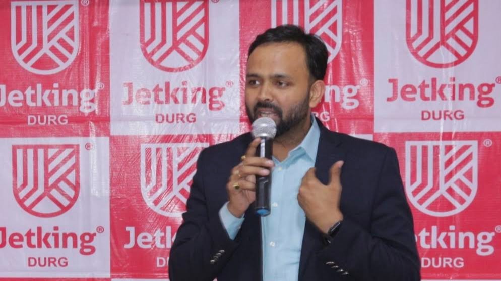 Avish Educom, DCA/PGDCA/BCA, Fashion Design,  Interior Design,  CADD Software, Nilesh Parakh