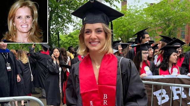 Instagram,  Michaela whose, white patterned leggings, luxurious lavender coat, Kerry