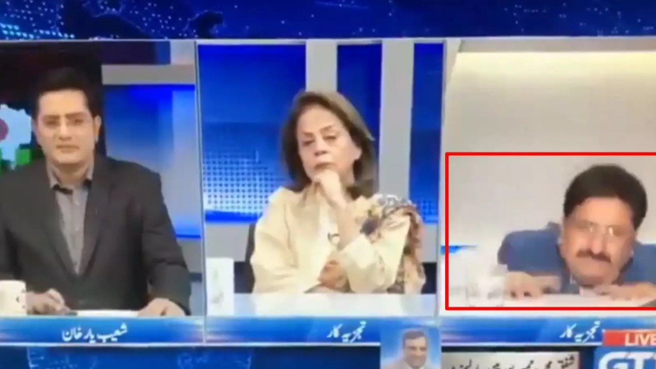 Watch how Pakistani News Channel Guest falling from a chair while talking:  News Anchor Reaction 