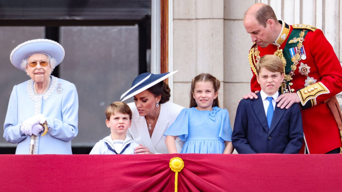 Queen Elizabeth,  Elizabeth's involvement , significant gatherings, historical , UK