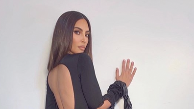 Kim Kardashian , meal,  Kardashian , tight suit , fashion