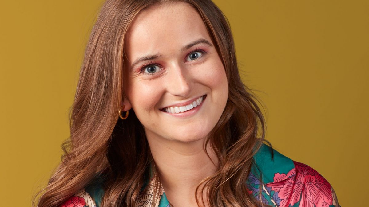 Wear ruffles,  puff sleeves, ens' books , Fitch,  Zara