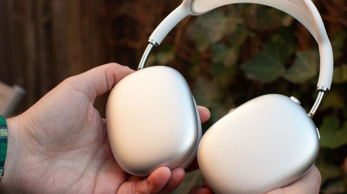 World , Tech , Noise-canceling , headphones, deals