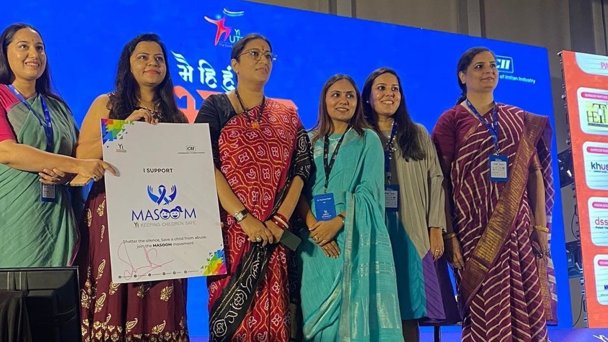 Dr. Twinkal Patel, Doctor Twinkle Patel, Twinkle Patel Doctor, Cabinet Minister Smriti Irani, Smriti Irani, Indians Meet-up