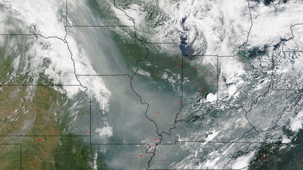 Canadian wildfire smoke reaches US