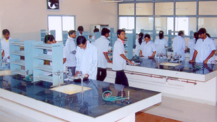 Pharmacy College in Gujarat, Pharmacy College Gujarat, Best Pharmacy College in Gujarat, No 1 College for M.Pharm in Gujarat, Best pharmacy college in Gujarat for Placement, Top class facility for Pharmacy students
