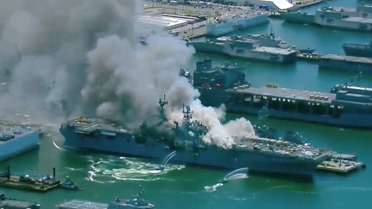 Navy , USS Bonhomme Richard , huge fireplace, USABonhomme Richard (LHD-6), Accidents,  America&rsquo;s precious fleet.