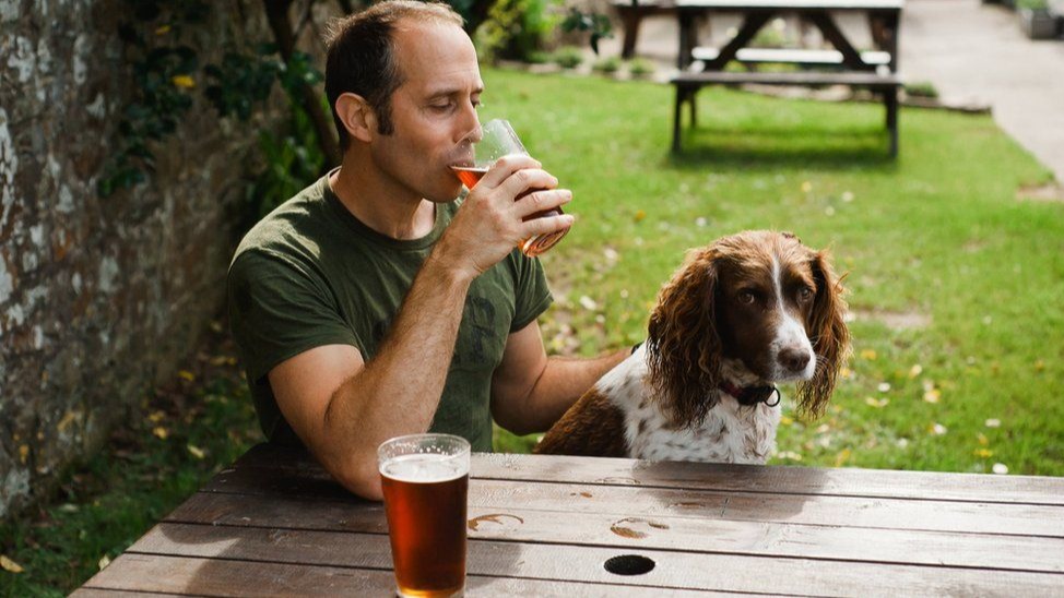 Warm weather in June boosts UK economy