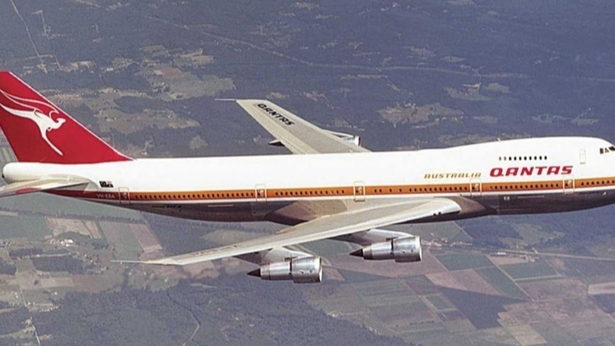 Qantas 747, Qantas To Farewell, Queen of skies, Jumbo Jet, McDonald, 5 decades,  bankruptcy, Australlia, Sydney,  Aeroplane Jelly