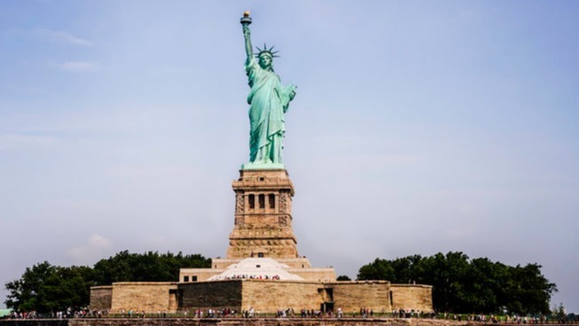 Statue Of Liberty, New York, olive-green atacamite