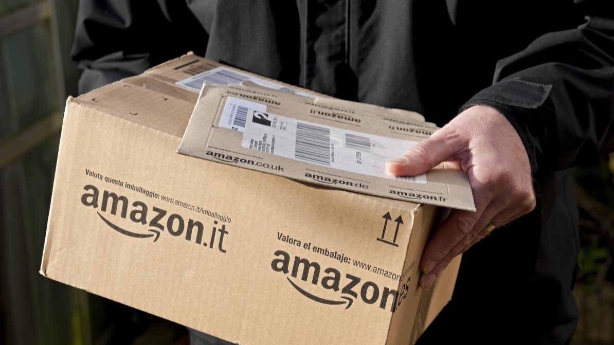 Amazon, Amazon Pharmacy , Amazon: To Launch Online Drug Store In India, retail giant, Bangalore, Facebook,  Intel and Qualcomm. ,  coronavirus pandemic, world news,  global news