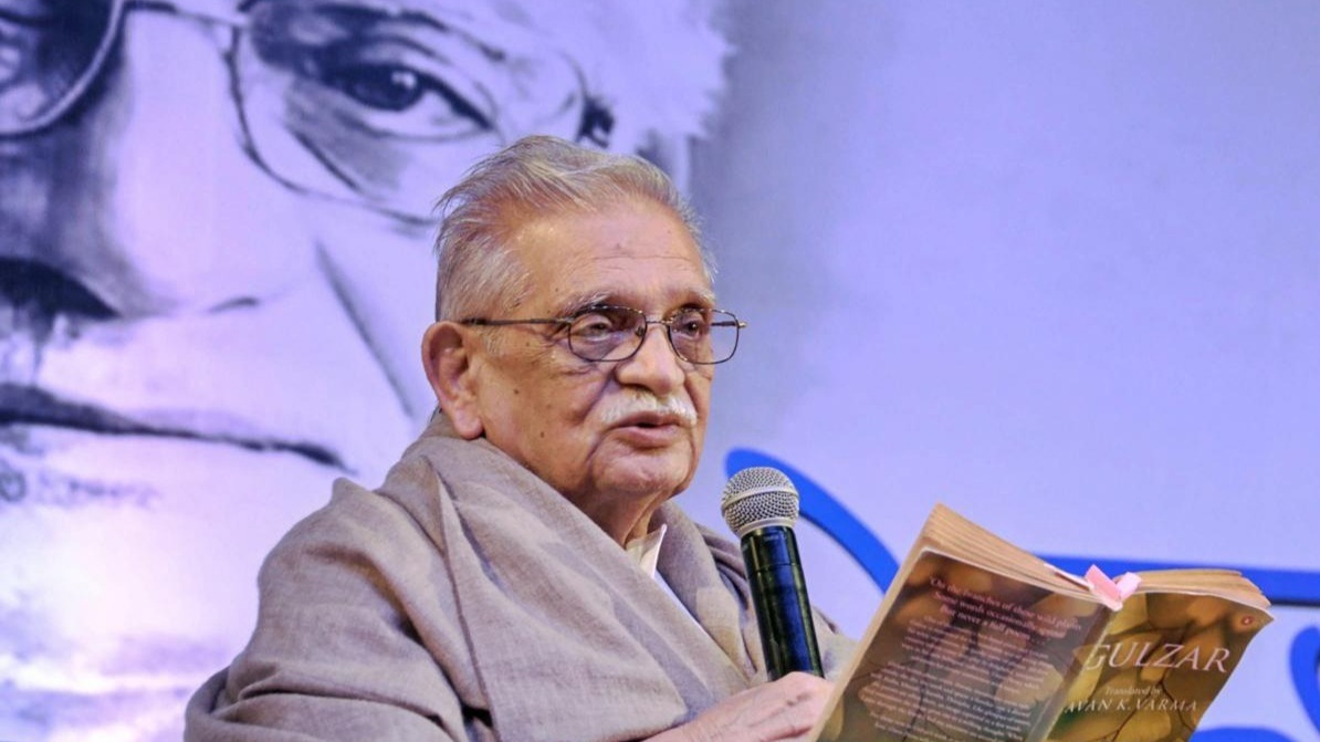 Gulzar Saheb, Glad Birthday, Wordsmith turns 86,  Dadasaheb Phalke Award , Meghna gulzar, Ijaazat and Mausam, expert of Urdu
