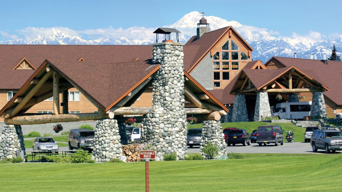 Talkeetna Alaskan Lodge: Where Wilderness Meets Luxury, Talkeetna Alaskan Lodge, Where Wilderness Meets Luxury , best hotel in us, best hotel in usa, Talkeetna Alaskan Lodge the best hotel in usa, best hotel in Alaska usa , the Luxury hotel in  alaska us